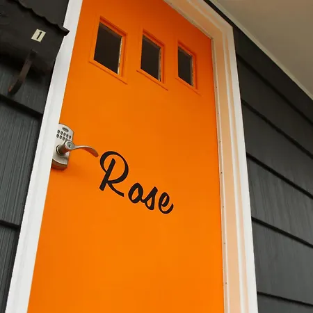 Rose - The Hamilton Suites Exterior photo